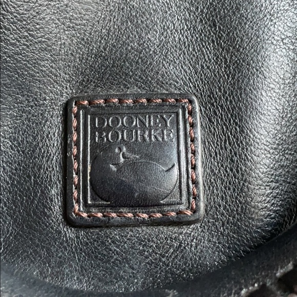 Dooney & Bourke Florentine satchel - Picture 2 of 13